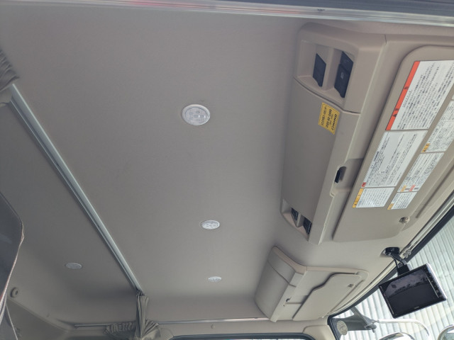 日野 レンジャー 2KG-FE2ACA(2WD)の写真8