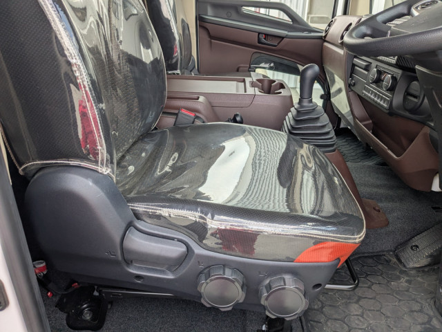 日野 レンジャー 2KG-FE2ACA(2WD)の写真12