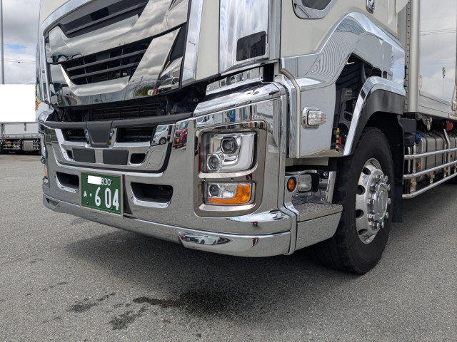 いすゞ ギガ 2PG-CYL77DA(6x2)の写真15