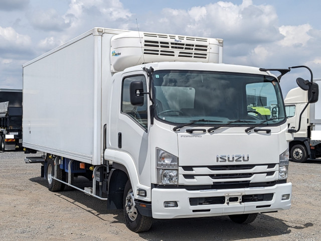 いすゞ フォワード TKG-FRR90S2(2WD)の写真2