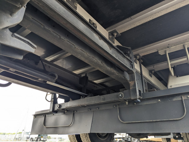 いすゞ フォワード TKG-FRR90S2(2WD)の写真37