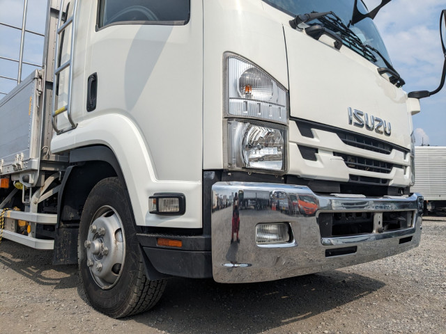 いすゞ フォワード TKG-FRR90T2(2WD)の写真24