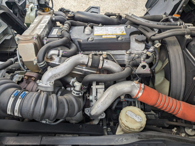 いすゞ フォワード TKG-FRR90T2(2WD)の写真40