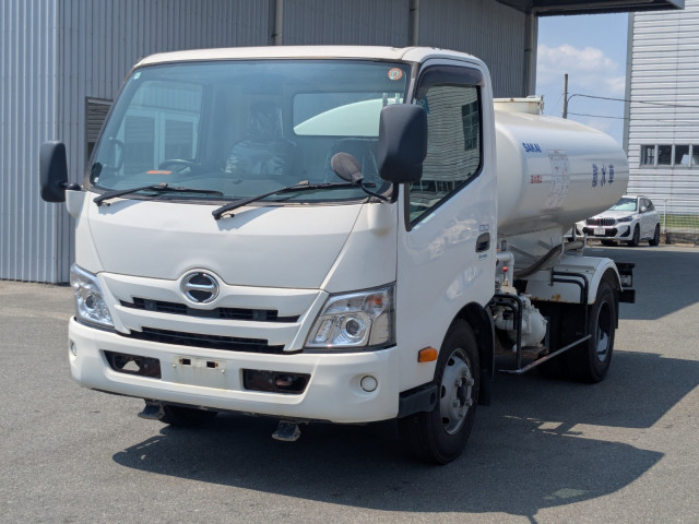 デュトロ 散水・高圧洗浄車
