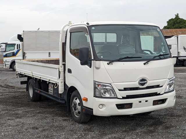 日野 デュトロ 2RG-XZU712M(2WD)の写真2