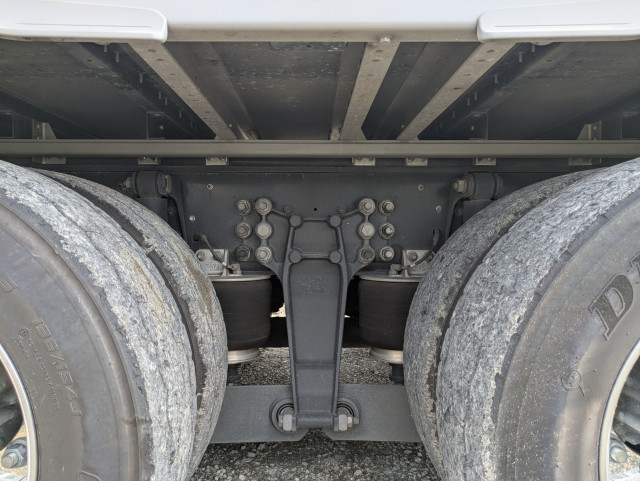 いすゞ ギガ 2PG-CYJ77D(8x4)の写真28