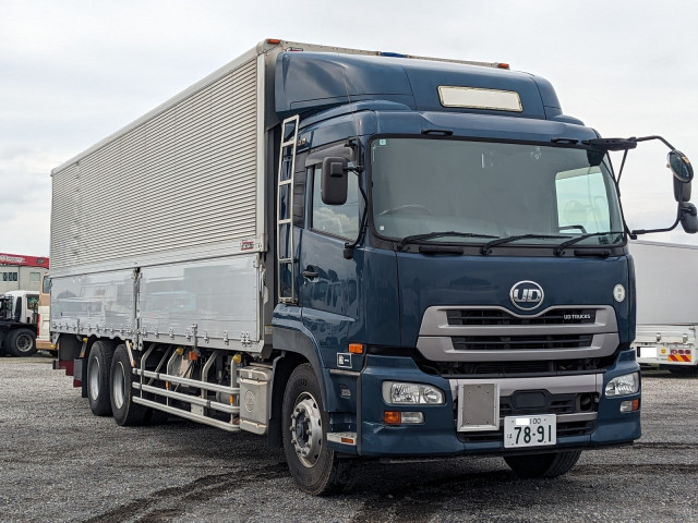UD クオン QPG-CD5ZA(6x2)の写真2