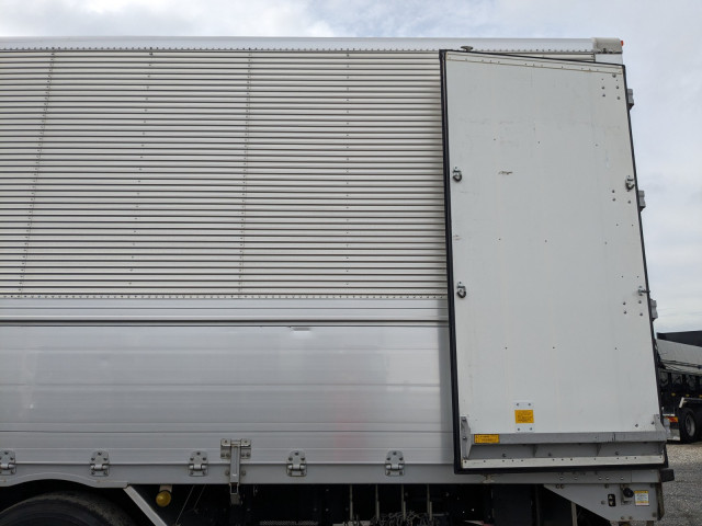 UD クオン QPG-CD5ZA(6x2)の写真19