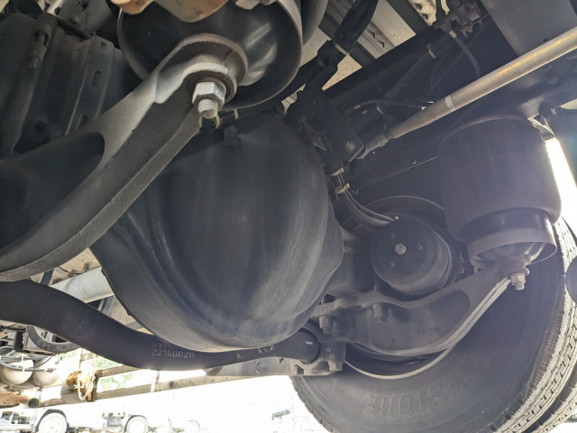 UD クオン QPG-CD5ZA(6x2)の写真37