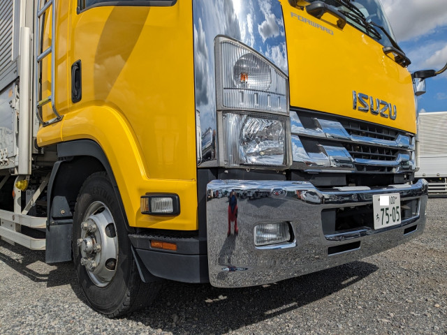 いすゞ フォワード TKG-FRR90S2(2WD)の写真22