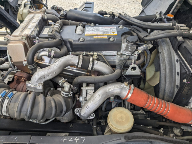 いすゞ フォワード TKG-FRR90S2(2WD)の写真46