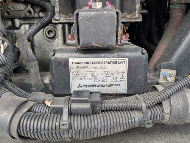 いすゞ ギガ QPG-CYL77B(6x2)の写真36