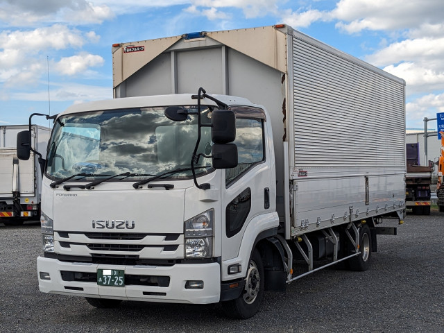 いすゞ フォワード TKG-FRR90S2(2WD)の写真1