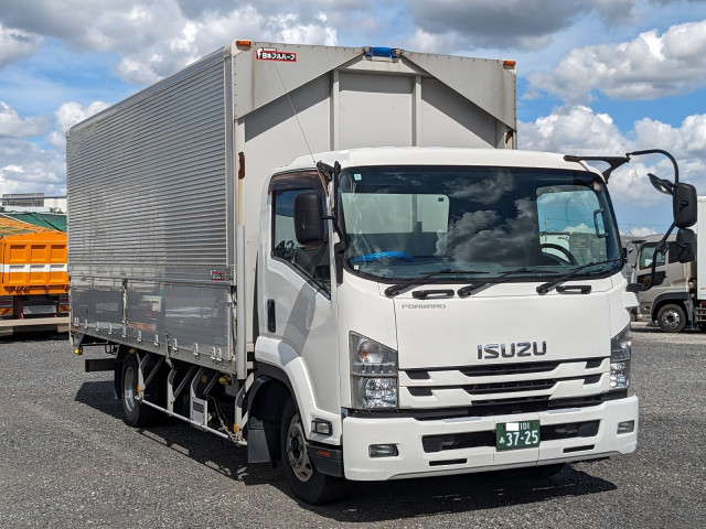 いすゞ フォワード TKG-FRR90S2(2WD)の写真2