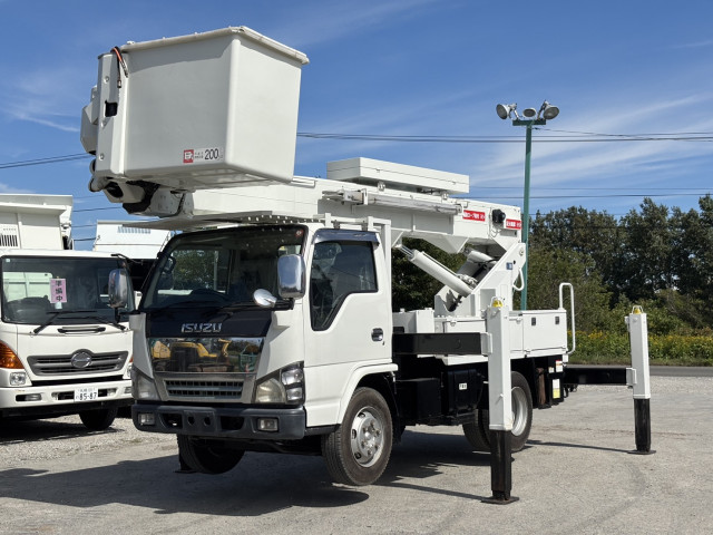 いすゞ エルフ PB-NKR81N 2WD