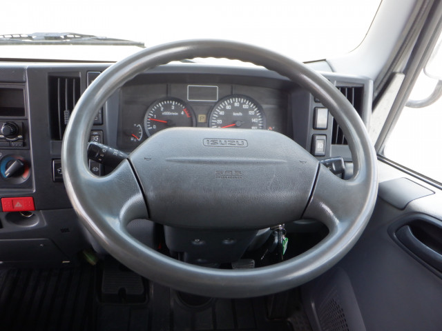 いすゞ エルフ TKG-NMR85N(2WD)の写真49