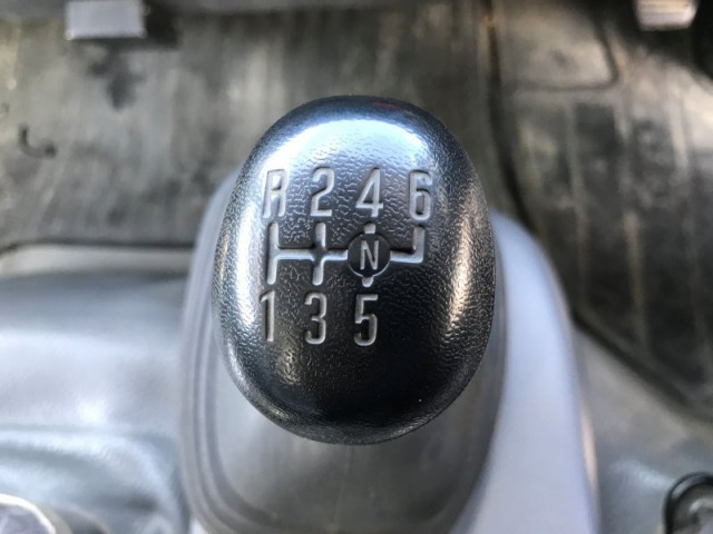 いすゞ エルフ 2RG-NPR88YN(2WD)の写真10