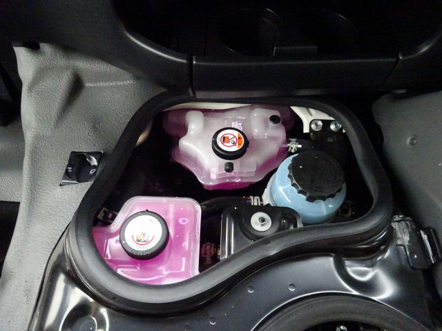 トヨタ コースター 2WG-GDB110(2WD)の写真12