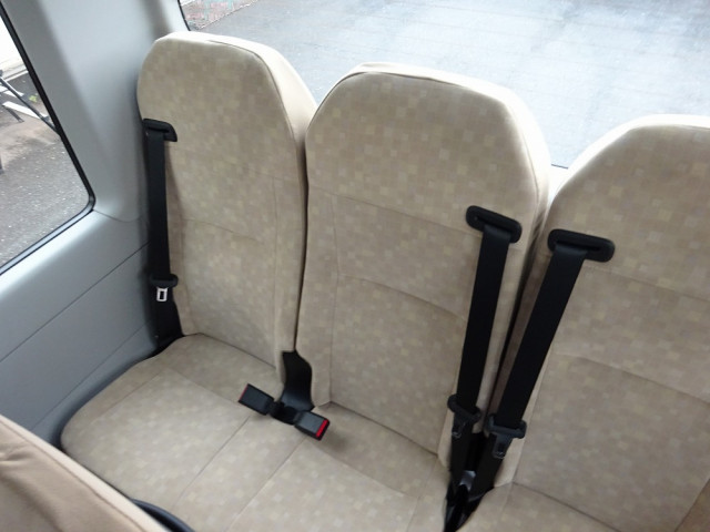 トヨタ コースター 2WG-GDB110(2WD)の写真16