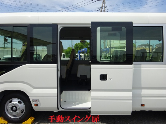 トヨタ コースター 2WG-GDB110(2WD)の写真22