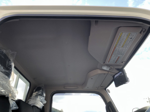 三菱 キャンター 2RG-FBA20(2WD)の写真43