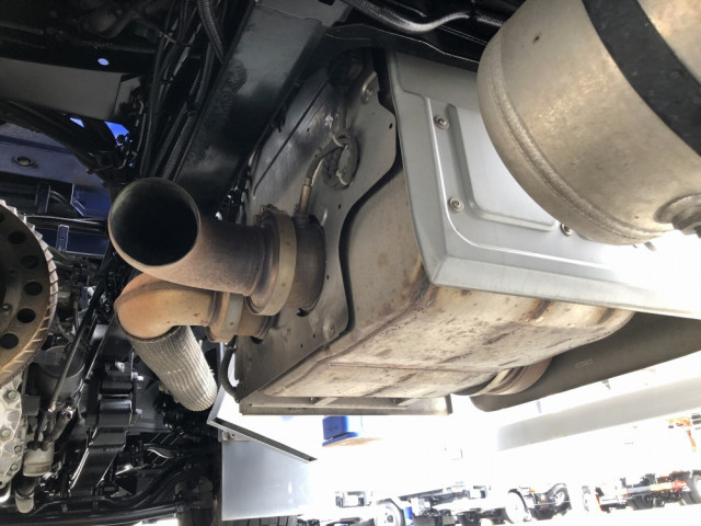 UD クオン 2PG-CD5CL(6x2)の写真36
