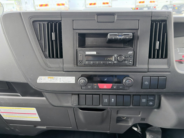 いすゞ エルフ 2RG-NKR88AT(2WD)の写真38