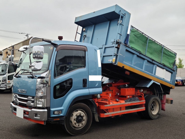 いすゞ フォワード LKG-FTR90S2(2WD)の写真1