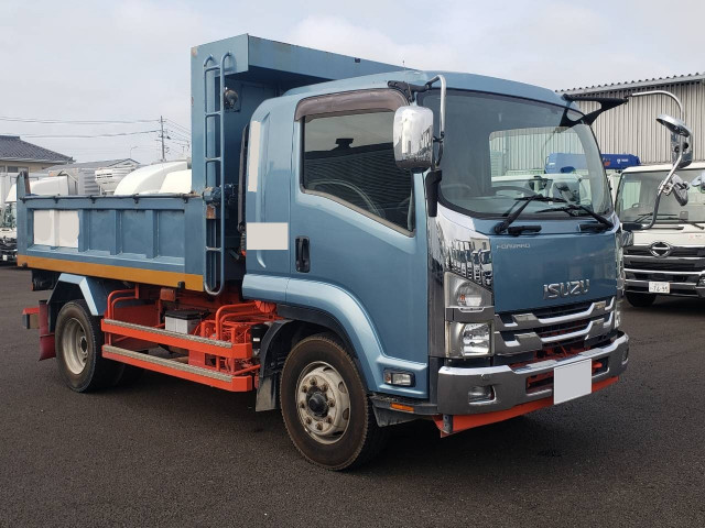 いすゞ フォワード LKG-FTR90S2(2WD)の写真3