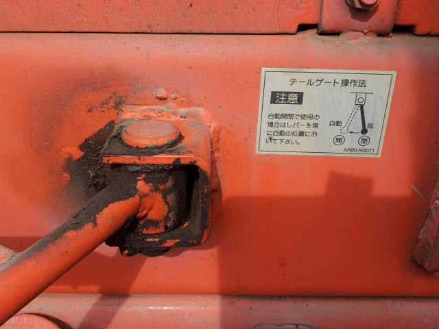 いすゞ フォワード LKG-FTR90S2(2WD)の写真25