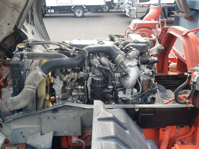 いすゞ フォワード LKG-FTR90S2(2WD)の写真31