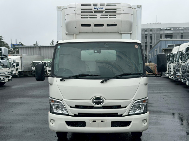 日野 デュトロ 2RG-XZU712M(2WD)の写真2
