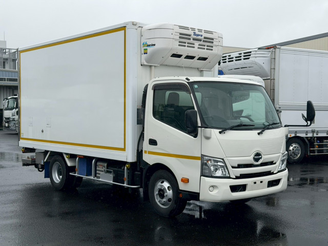 日野 デュトロ 2RG-XZU712M(2WD)の写真3