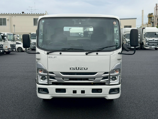 いすゞ エルフ 2RG-NPR88AN(2WD)の写真3