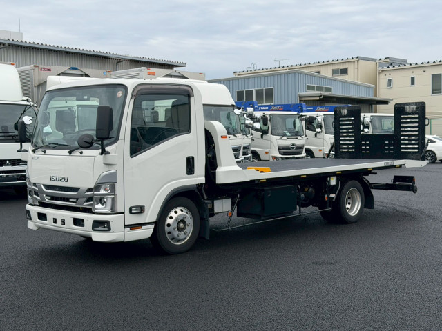 いすゞ エルフ 2RG-NPR88AN(2WD)の写真8