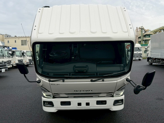 いすゞ エルフ 2RG-NPR88AN(2WD)の写真42