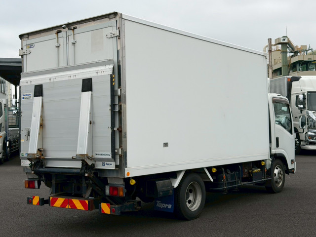 いすゞ エルフ TPG-NPR85AN(2WD)の写真4