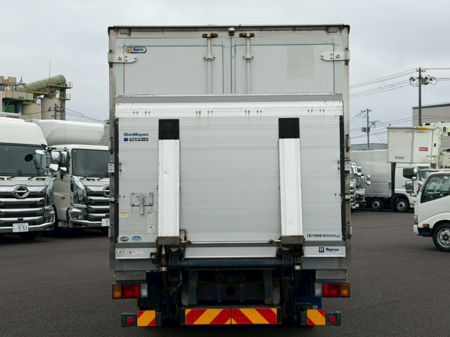 いすゞ エルフ TPG-NPR85AN(2WD)の写真5