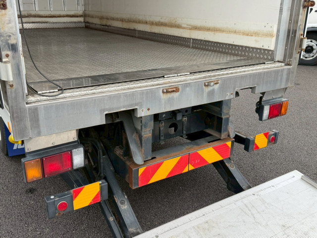 いすゞ エルフ TPG-NPR85AN(2WD)の写真13