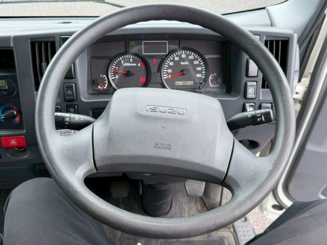 いすゞ エルフ TPG-NPR85AN(2WD)の写真44