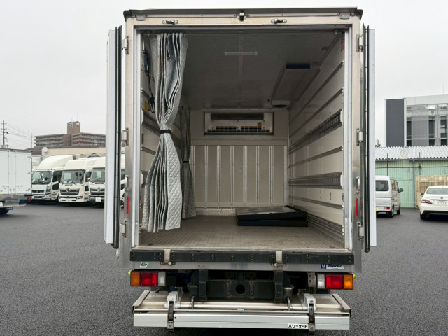 いすゞ エルフ TPG-NPR85AN(2WD)の写真14