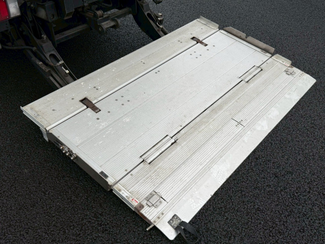いすゞ エルフ TPG-NPR85AN(2WD)の写真17