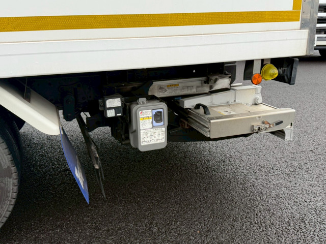 いすゞ エルフ TPG-NPR85AN(2WD)の写真24