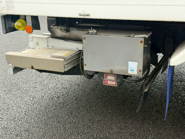 いすゞ エルフ TPG-NPR85AN(2WD)の写真31