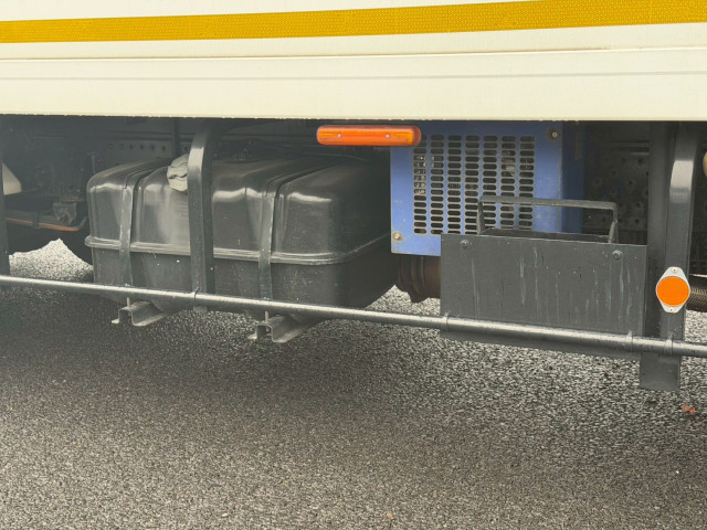 いすゞ エルフ TPG-NPR85AN(2WD)の写真32