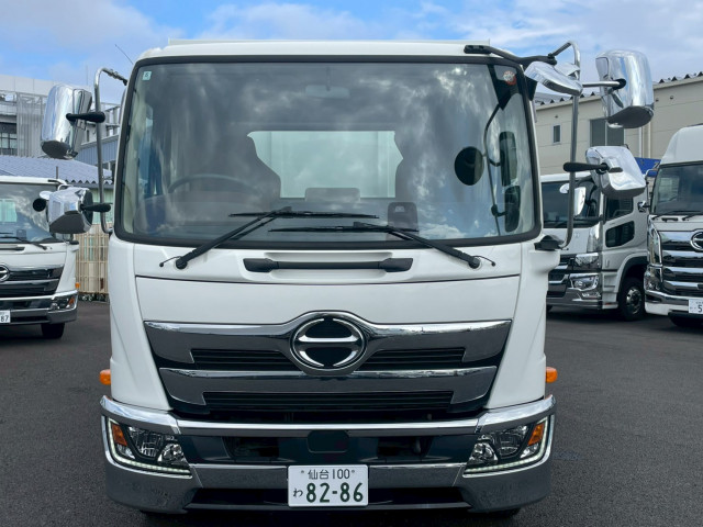 日野 レンジャー 2PG-FC2ABA(2WD)の写真2