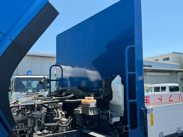 いすゞ ギガ QPG-CYJ77B(8x4)の写真23