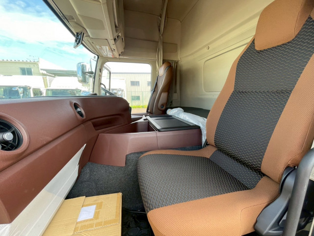 日野 プロフィア 2KG-FR1AHC(6x2)の写真30