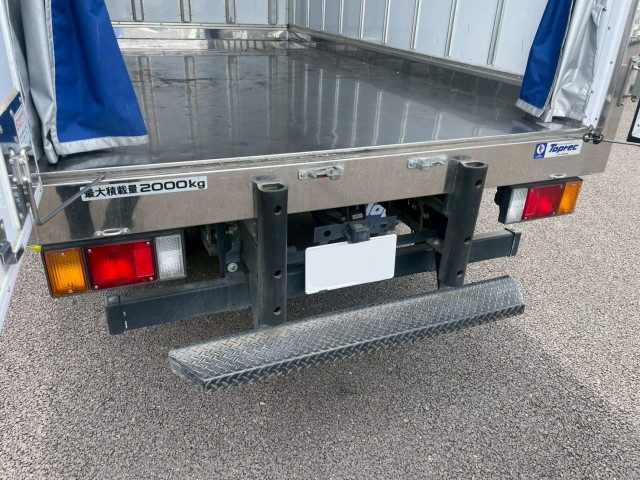 いすゞ エルフ 2RG-NLR88AN(2WD)の写真15