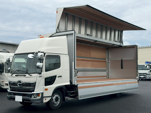 日野 レンジャー 2PG-FE2ACG(2WD)の写真1